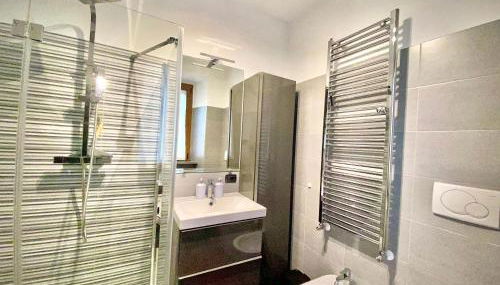 Corte Macchi Milano Malpensa Express self-check-in - Photo 5, towels, Shower