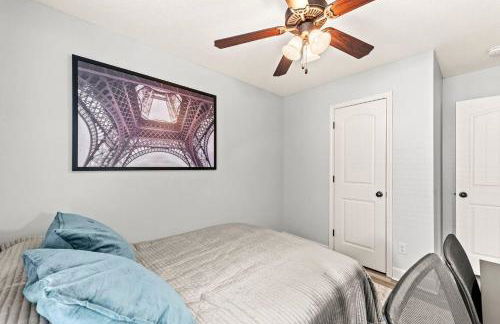 Home Away from Home 3 Close to KCI Airport, Weston - Foto 46