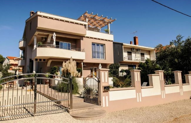 Mit - 100m to the sea - A4 Purple - Photo 11