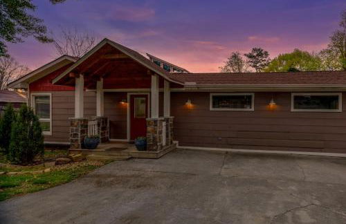 Hot Tub and Mini Golf Mtn-View Haven in Kodak! - Foto 45