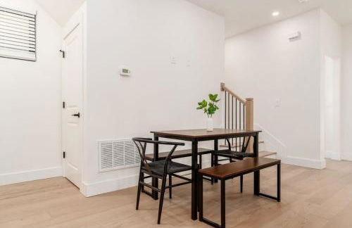 Luxury Escape 4BR 3 bath Oasis in Historic Old Town - Foto 23