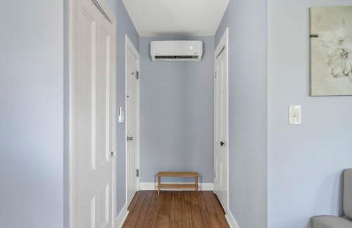 Stylish Downtown Condo in a Historic Landmark Home - Foto 10