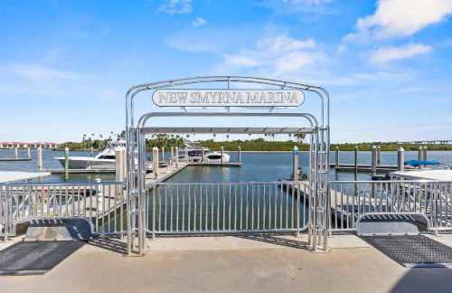 Outriggers 18- Happy Daze - Foto 73