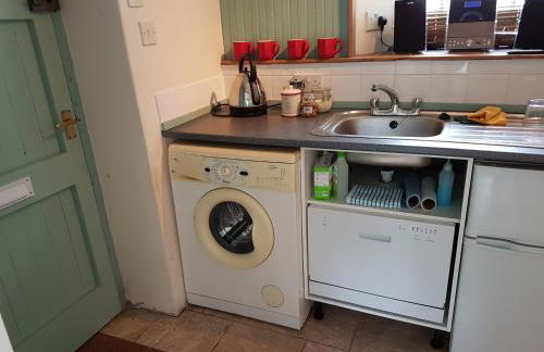 Cottage - Sleeps 4 - Pets Ok - Garden - Parking - Foto 10