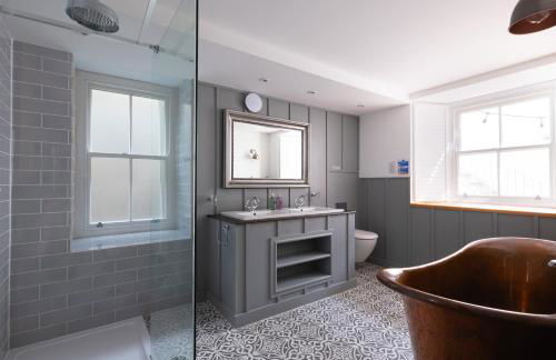 Georgian Apartment with Courtyard in Boscastle - Ideal for Couples and Families - Foto 14