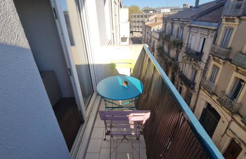 LE PETIT THAI 2 Pièces Climatisé Centre ville avec balcon - Foto 10