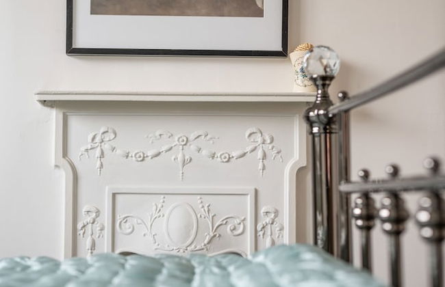 Contemporary Bright House 20 Min To Manc - Photo 12