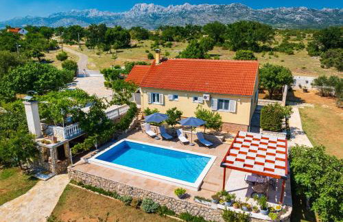 MY DALMATIA - Villa Sucic with private pool and mountain view - Foto 4