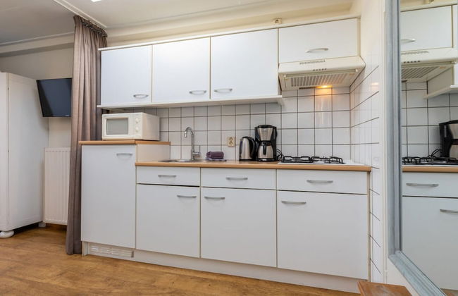 Pet-friendly Escape by the Sea - Photo 4