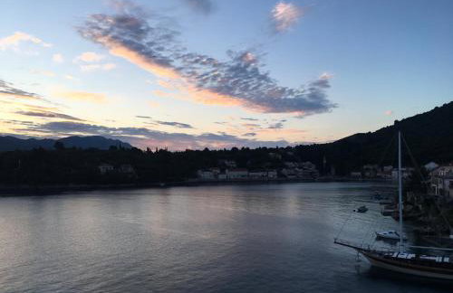 High View-A Seaside Villa With Huge Jacuzzi - Foto 35