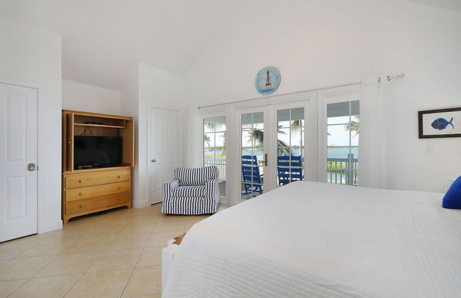 Waterfront Luxury Villa With Sunset Views And Boat Slip 3 Bedroom Townhouse by RedAwning - Foto 3