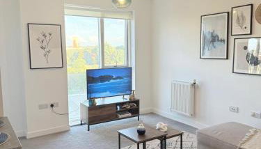 Modern 1-Bed Flat, Sleeps 4 - Foto 1