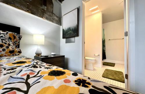 Swanky loft at Historic Peters Cartridge Factory - Foto 16