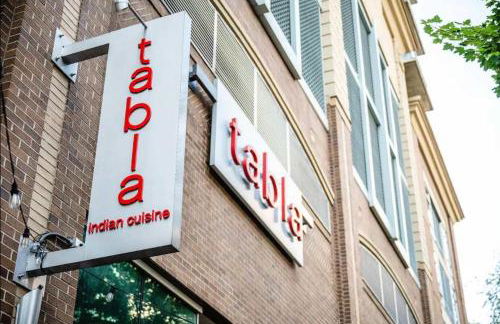 Contemporary Midtown Retreat Walk Score 93 - Foto 41