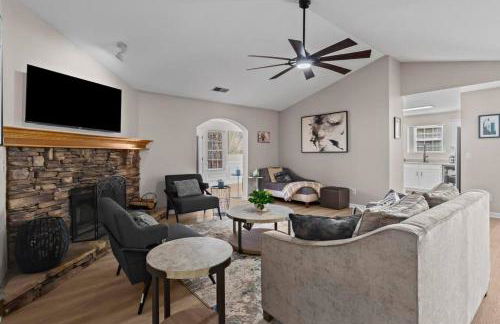 Comfortable 4BR Stay | Room for Everyone - Foto 4