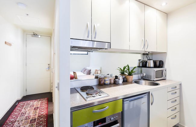 EMILY, Carlton Studio Apartment - Photo 8