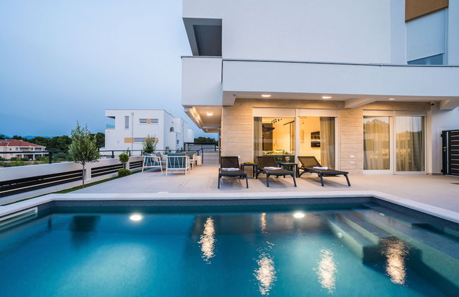 Luxury apartment Sun with private Pool and Jacuzzi - Photo 53