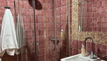 Casa Entre-Palheiros e Casa do Canastro - Photo 4, Shower