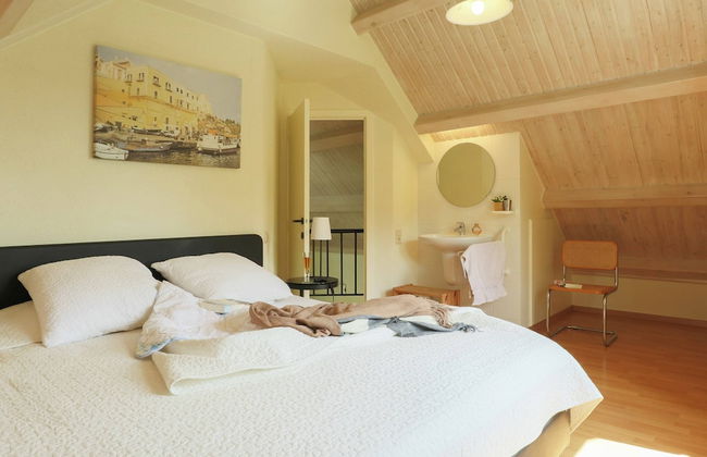 Rendeux Villa With Garden - Photo 5