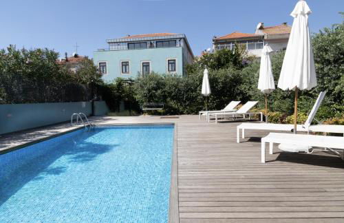 North Side - Photo 1