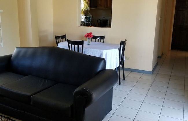 Holiday House at Villa Montego - Photo 12