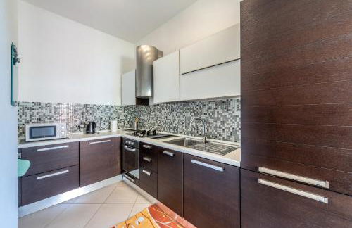 NEW Luxury 2BDR Terrace, Views, AC - Foto 18