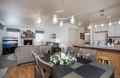 Walk to Downtown Leavenworth, Coaster, Festivities, Oktoberfest, Christmas Lights, Maifest - Foto 5