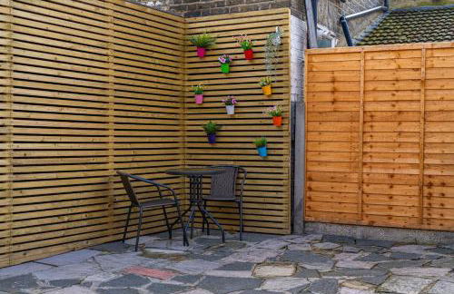 Entire 3 Bedroom House in London - Canning Town, City Airport, London ExCel - Foto 17