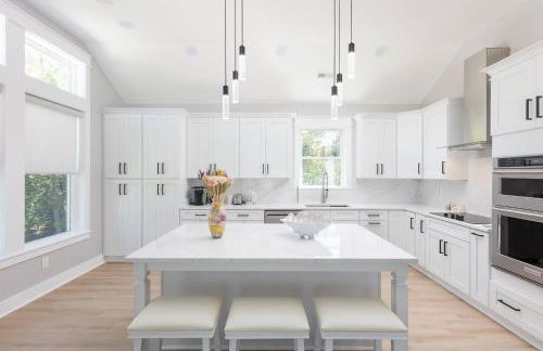 Modern Home in the Heart of KDH Minutes to Beach - Foto 2