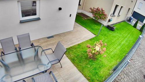 Ferienwohnung mit Garten und Parkplatz mitten in Neumarkt - Foto 3, Garden, Garden view
