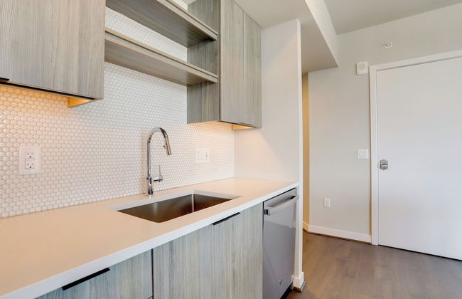 Clarendon Apt Near Subway - Foto 18