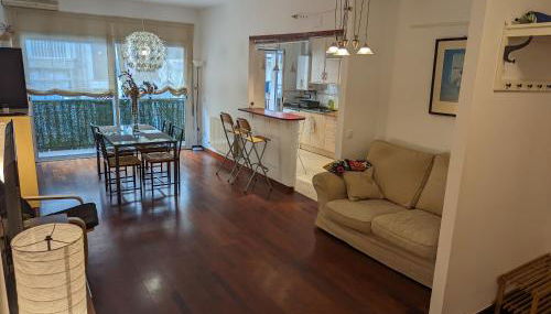Large and calm 3 bedroom apartment with terrace - Photo 1
