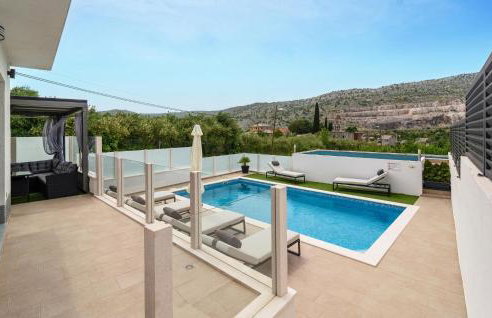 Lovely Home In Srinjine - Photo 9