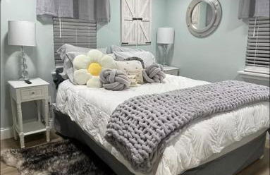 Tiny Home Hot Tub Privacy Fence Fire Pit Peaceful Neighborhood near Bogue Chitto State Park - Foto 5