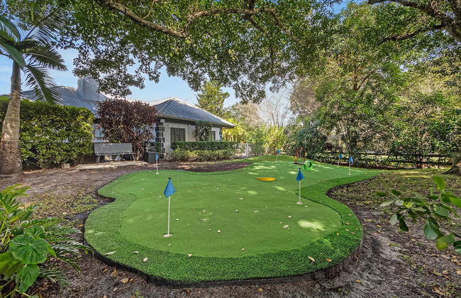 8BR Gem With Pool, Lake View & Tons of Amenities! - Foto 41