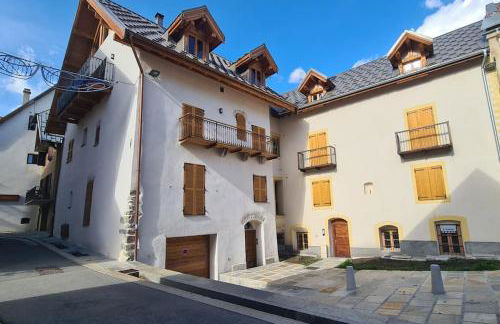 Les Suites du Monetier, alliant le charme et l'authenticité d'un chalet de prestige au cœur du village - Photo 12