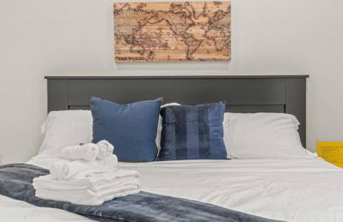 Spacious Home King Beds Gym Deck Games Parking AC - Foto 49