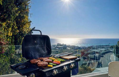 Villa in Sitges with Pool, Jacuzzi, BBQ, View, AC, 12Pax - Foto 3