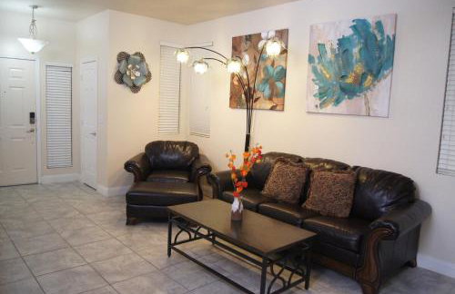 Single Story Beautiful home - Photo 1