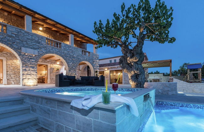 Villa in Sukosan With Pool Near the Sea - Foto 23