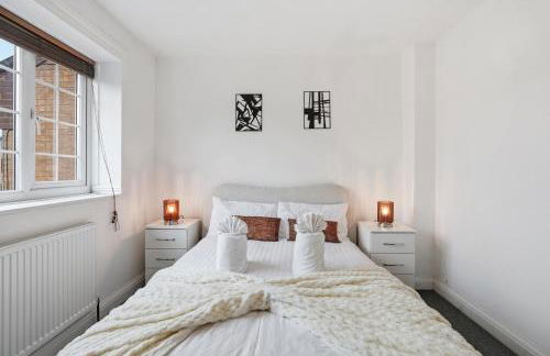 Modern Refurbished 2 Bed House Ideal for Business & Families - Foto 17