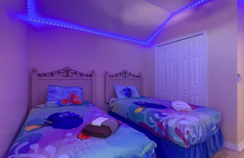 Spacious retreat w pool & game room - Foto 45