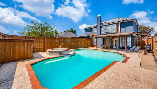 6 Bedroom Home with Pool, Centrally Located - Foto 1