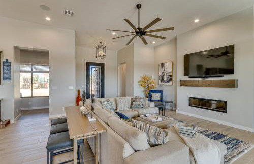 7 Mi to Lost Dutchman Home with Pool and Patio! - Foto 4