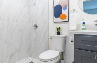 City Retreat Minutes to DT - Foto 14