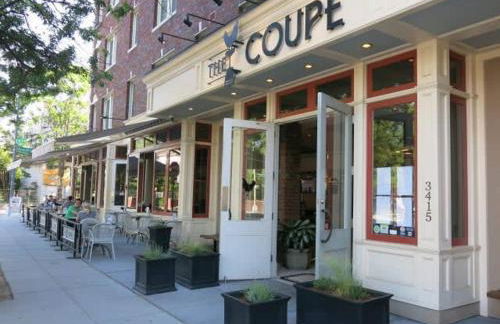 Luxe 2BD2BA Townhouse in Hip Area - Near Metro - Photo 26