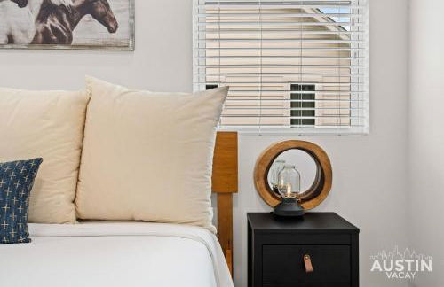 Pet Ok East ATX 2BR 2.5BA Pool, Game Room and Yard Nr Moody Ctr by Austin Vacay - Foto 27