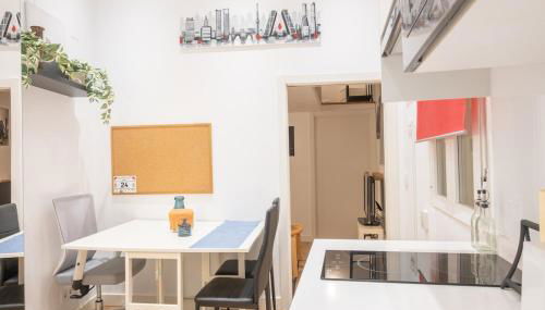 Modern, temporary, and practical apartment in Chamberí VAR120 - Foto 4
