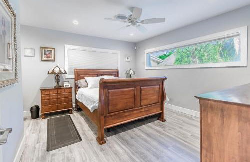 Spacious Fort Lauderdale HEATED Pool House, Grill and Beach 2.9 miles - Foto 25