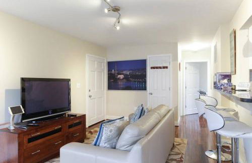 2 bd 1 bth near DC! 7081 - Photo 4